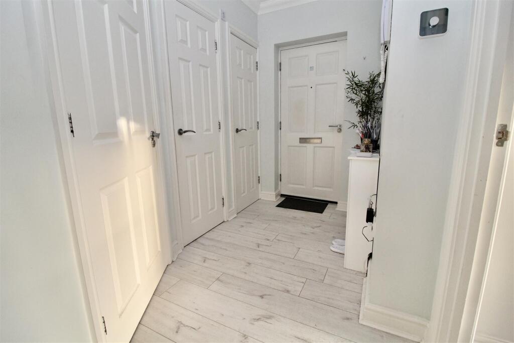 Additional image 3 of Birmingham Road, Coleshill, Birmingham