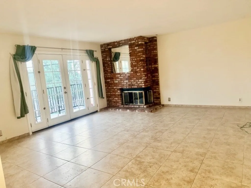 Additional image 5 of 2865 N Palm Ave, Orange, CA 92865