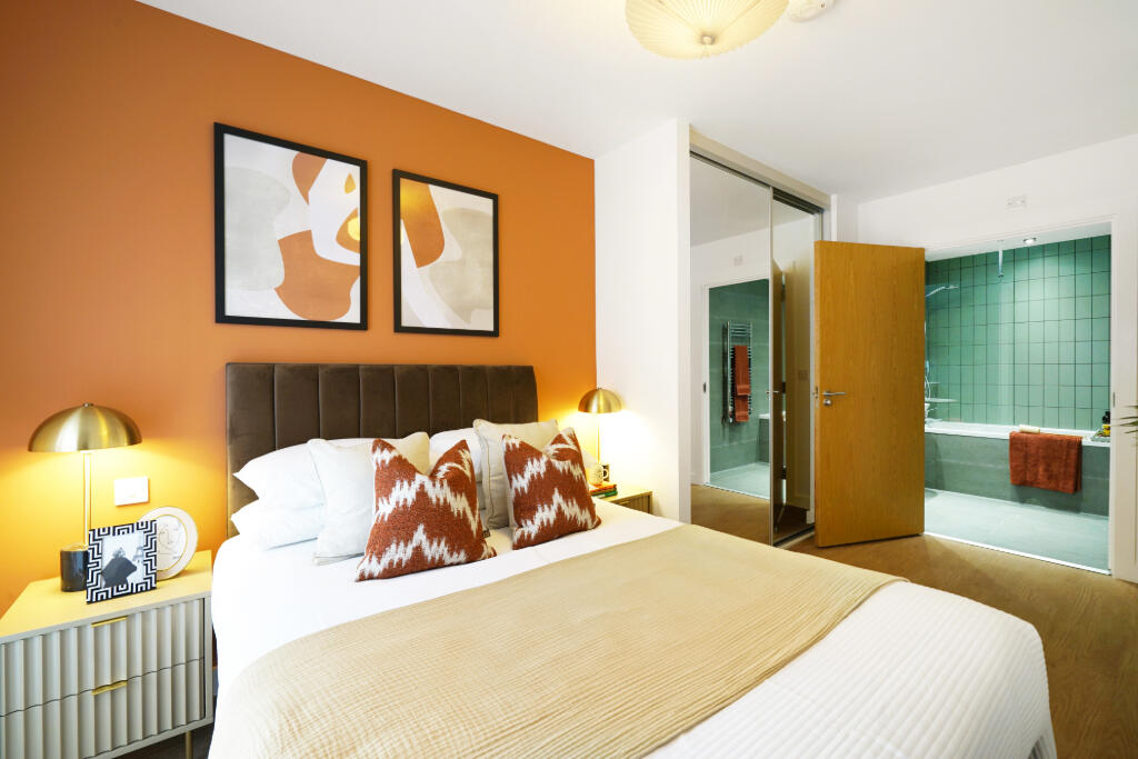 Additional image 7 of Guild Point