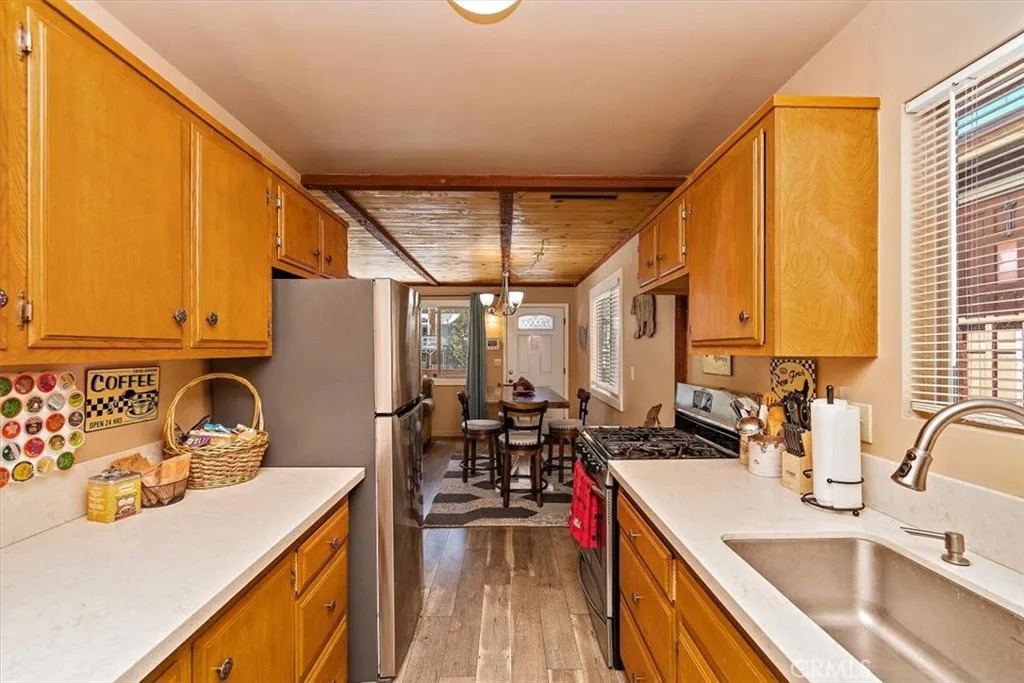 Additional image 7 of 861 Kern Ave, Sugarloaf, CA 92386