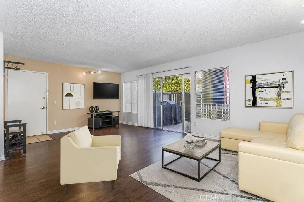 Additional image 2 of 18350 Hatteras Unit 138, Tarzana, CA 91356