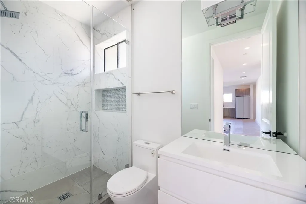 Additional image 43 of 1809 S Longwood Ave, Los Angeles, CA 90019