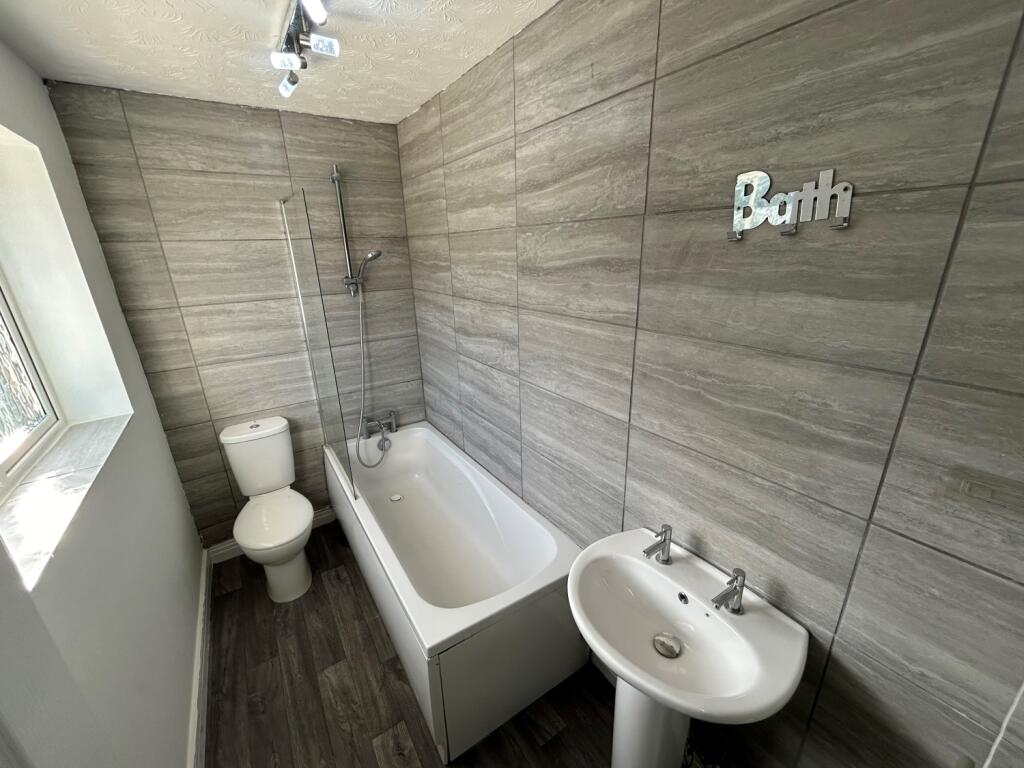 Additional image 4 of Avon Road, Halesowen, West Midlands, B63