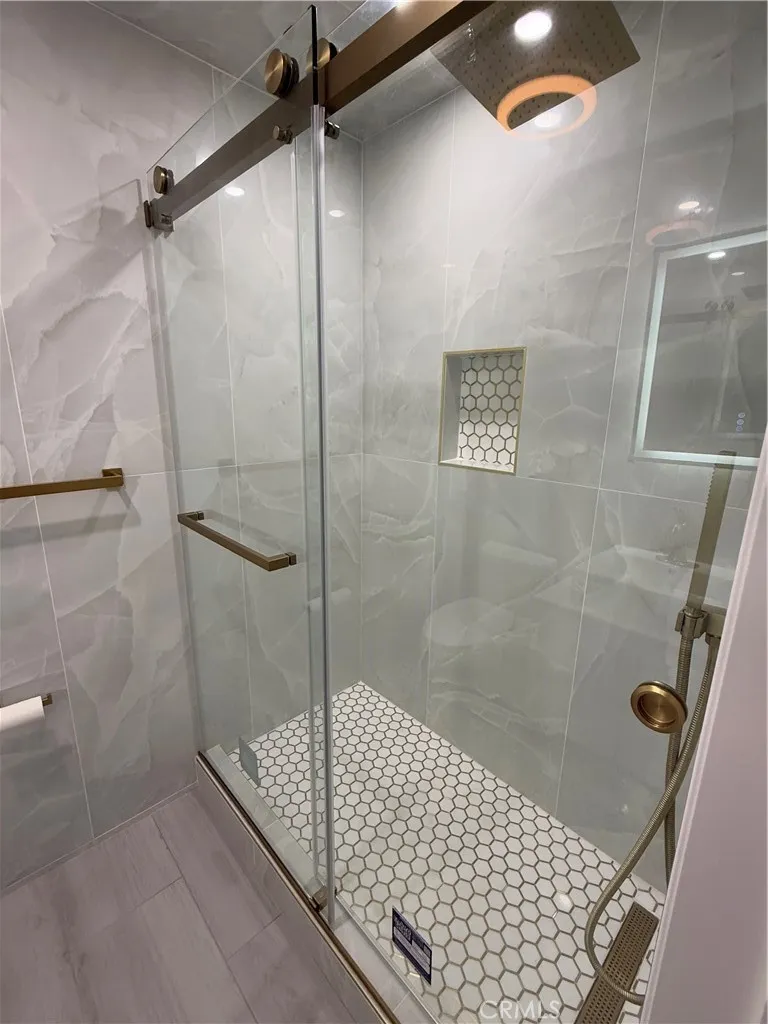 Additional image 19 of 18645 Hatteras Unit 105, Tarzana, CA 91356