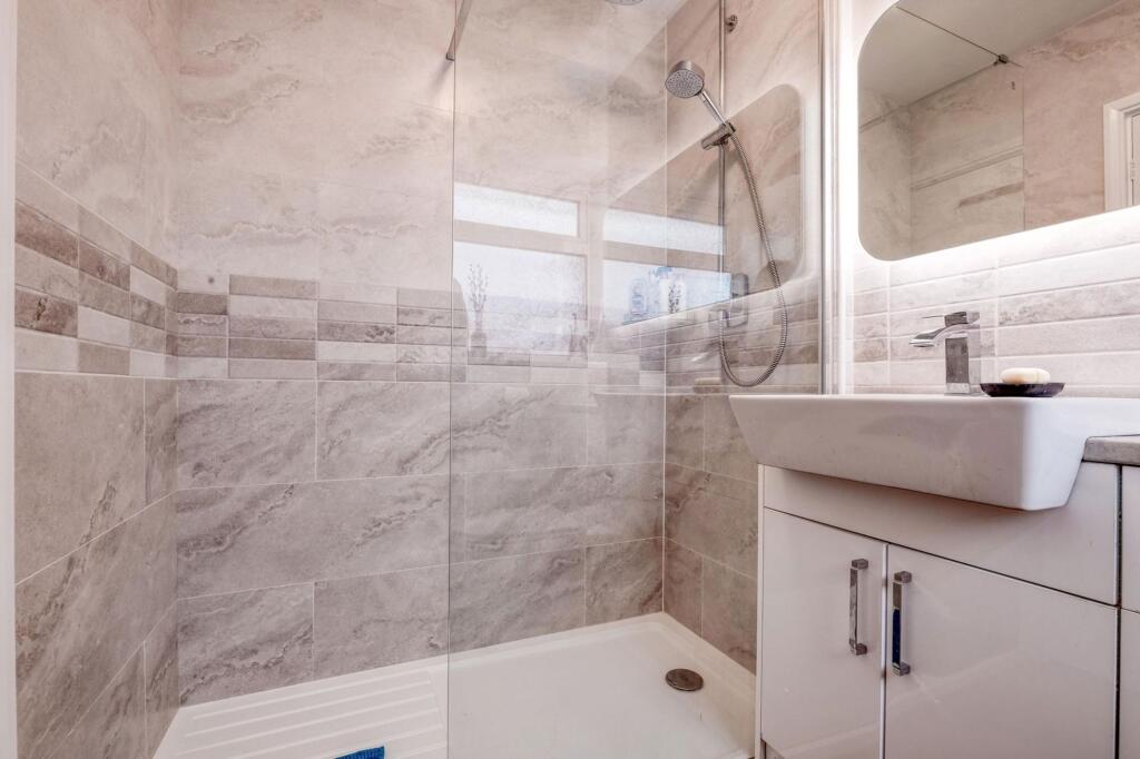 Additional image 10 of Mayhurst Close, Hollywood, B47