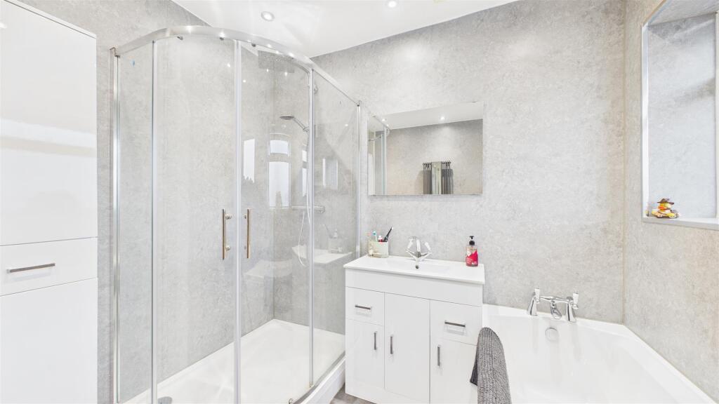 Additional image 28 of Cherry Orchard Avenue, Halesowen