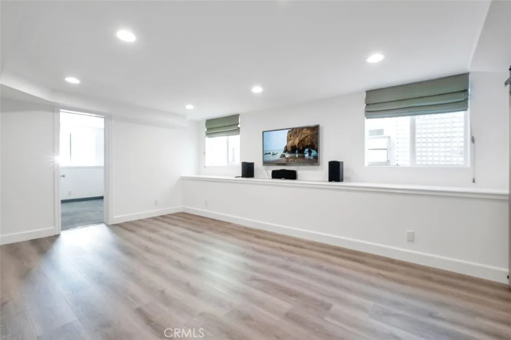 Additional image 32 of 225 33rd, Hermosa Beach, CA 90254