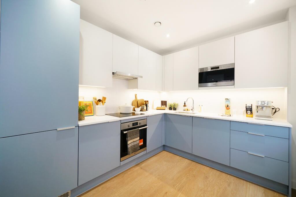 Additional image 6 of Guild Point