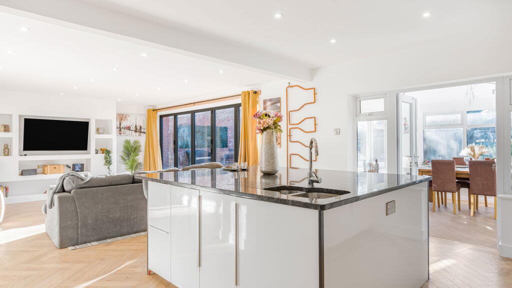 Additional image 4 of Alcester Road, Hollywood, Birmingham, B47 5NB