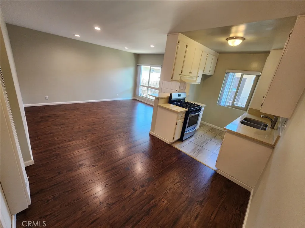 Additional image 10 of 7925 Vineland Ave Unit 26, Sun Valley, CA 91352