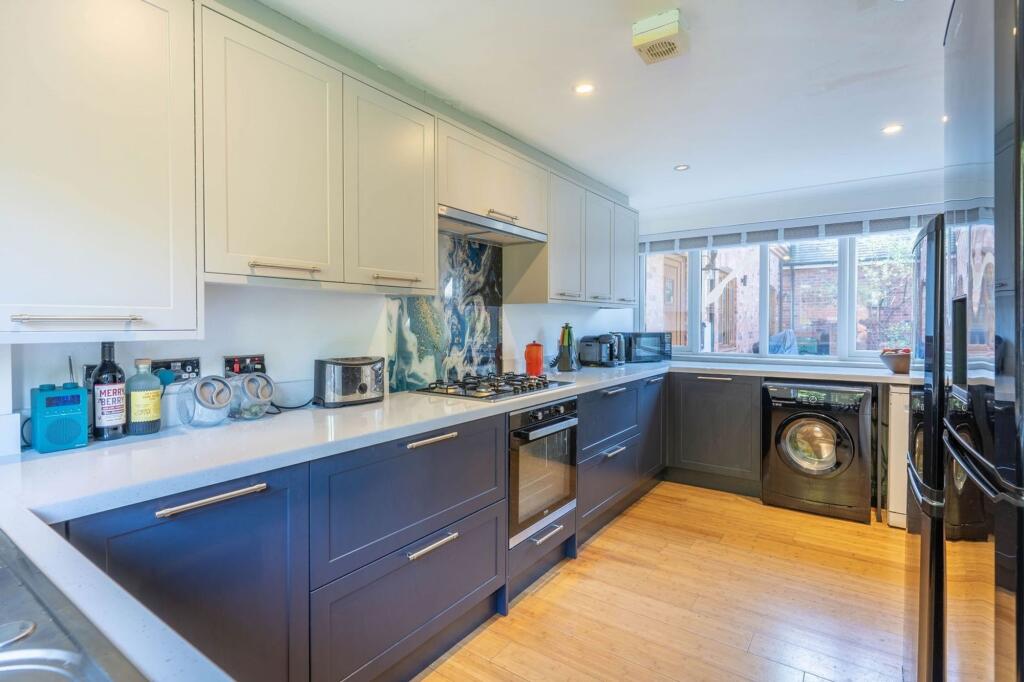 Additional image 17 of Linthurst Road, Barnt Green, B45