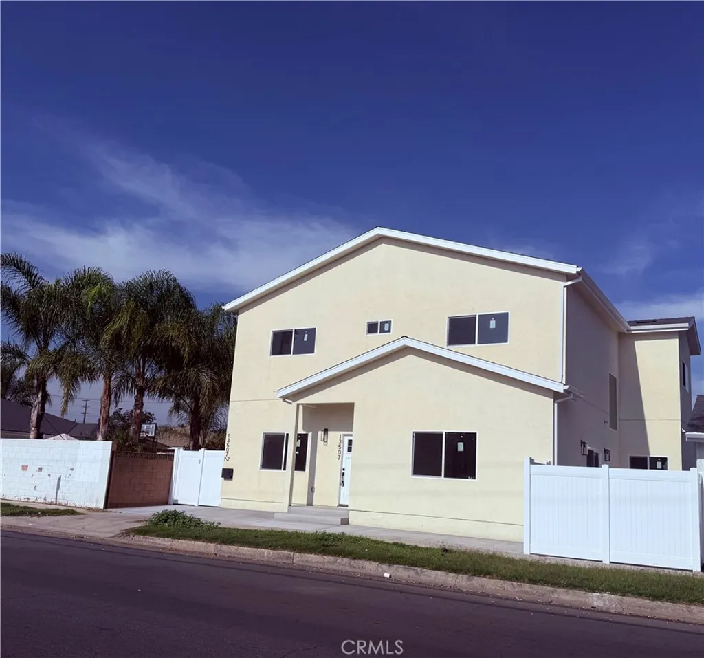 Additional image 2 of 13507 Cantara Street, Panorama City, CA 91402