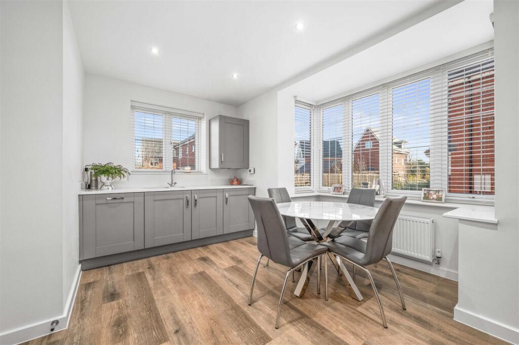 Additional image 3 of Mayors Drive, Alcester