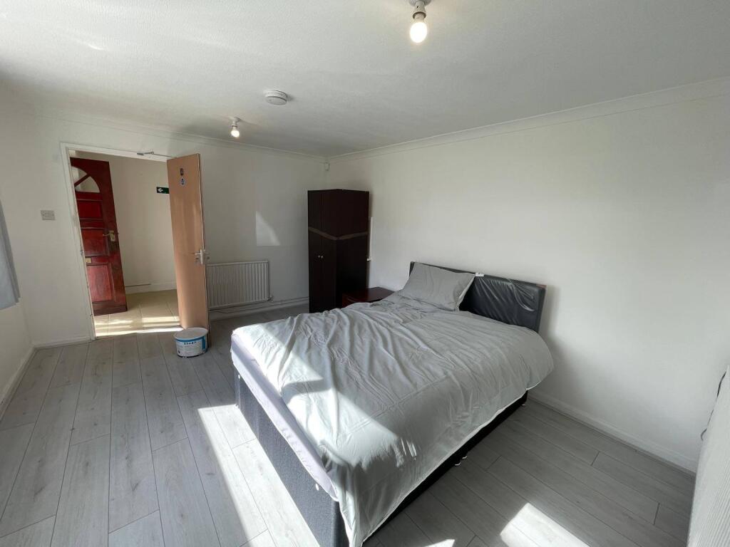 Additional image 9 of Court Oak, Birmingham , B32