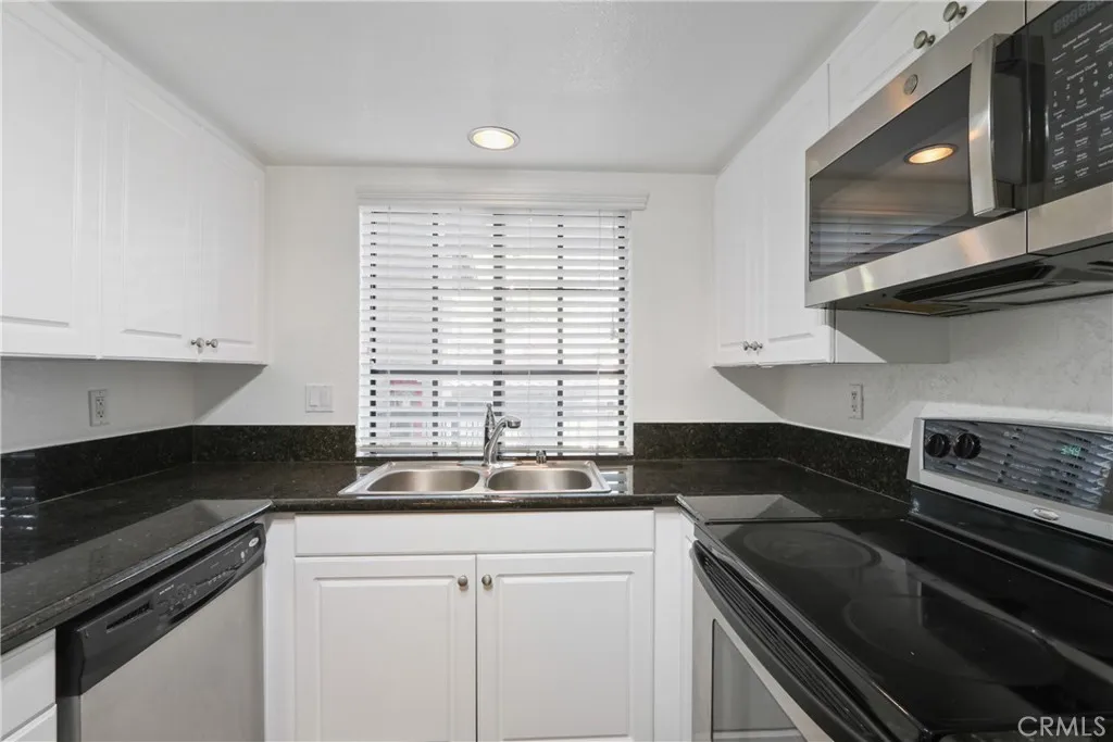 Additional image 9 of 25521 Indian Hill Ln, Laguna Hills, CA 92653