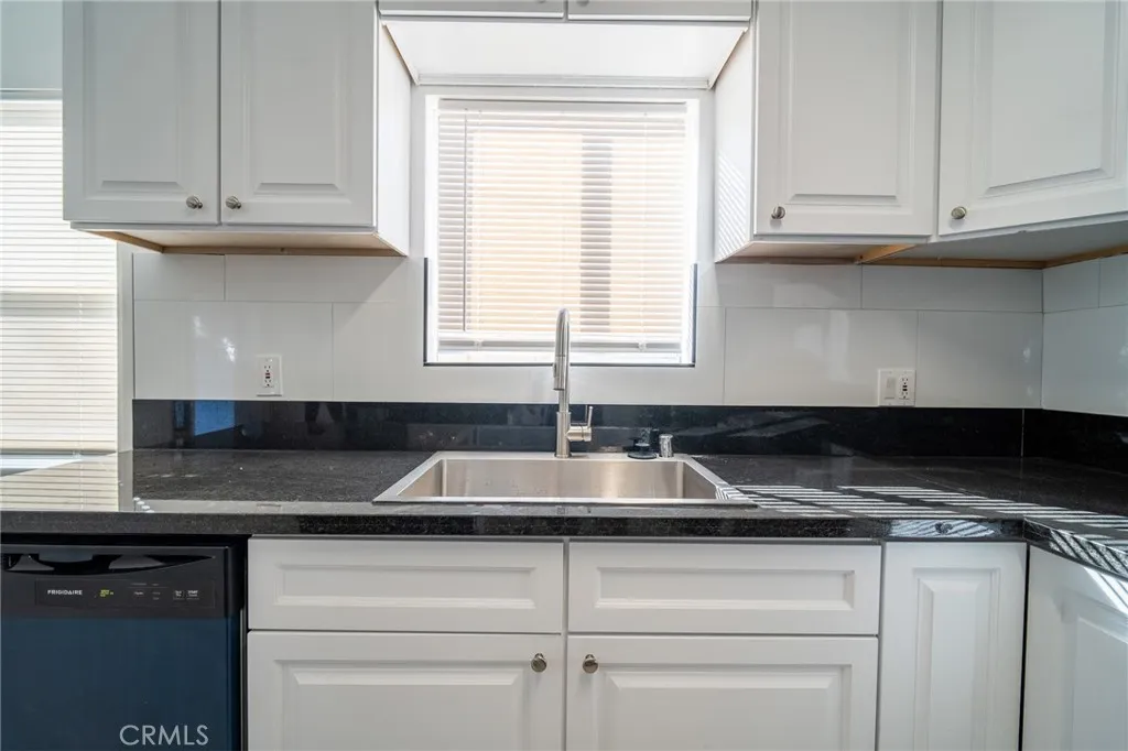 Additional image 7 of 2370 Pine Ave, Long Beach, CA 90806