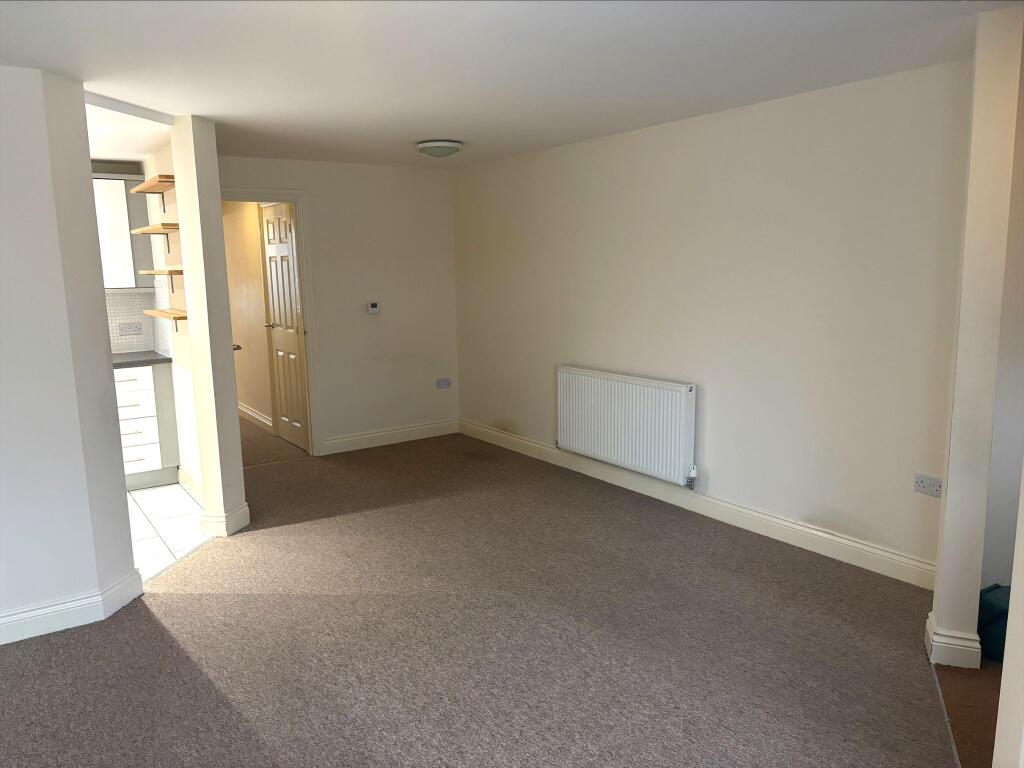 Additional image 10 of Flax Close  Alcester