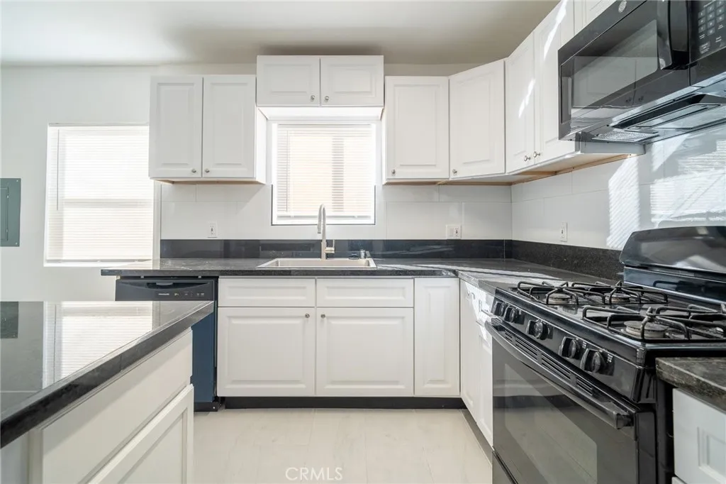 Additional image 28 of 2370 Pine Ave, Long Beach, CA 90806