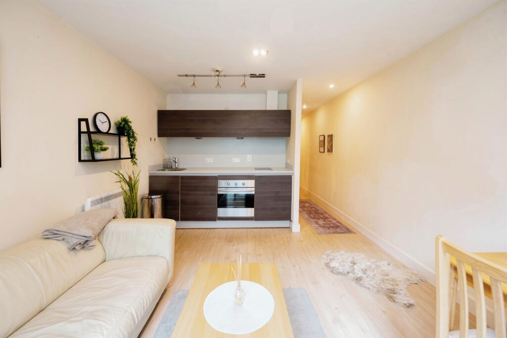 Additional image 4 of Clive Passage, BIRMINGHAM