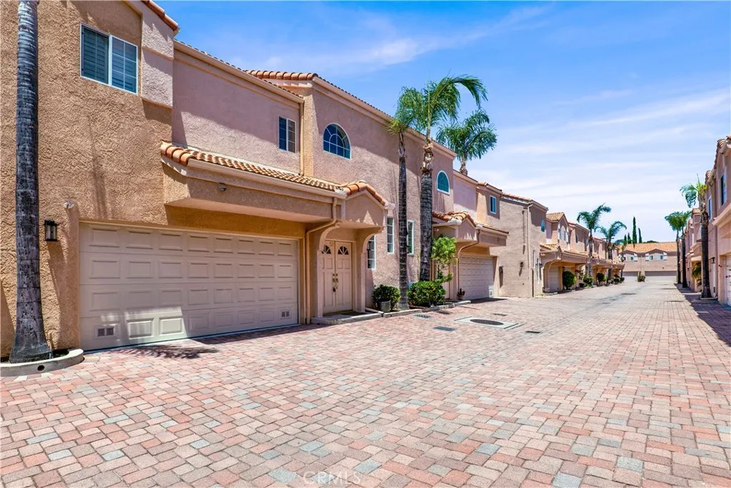 Additional image 3 of 5200 White Oak Avenue Unit 52, Encino, CA 91316