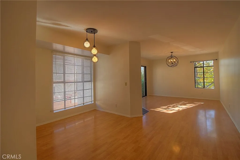 Additional image 7 of 400 N Louise Street Unit 205, Glendale, CA 91206