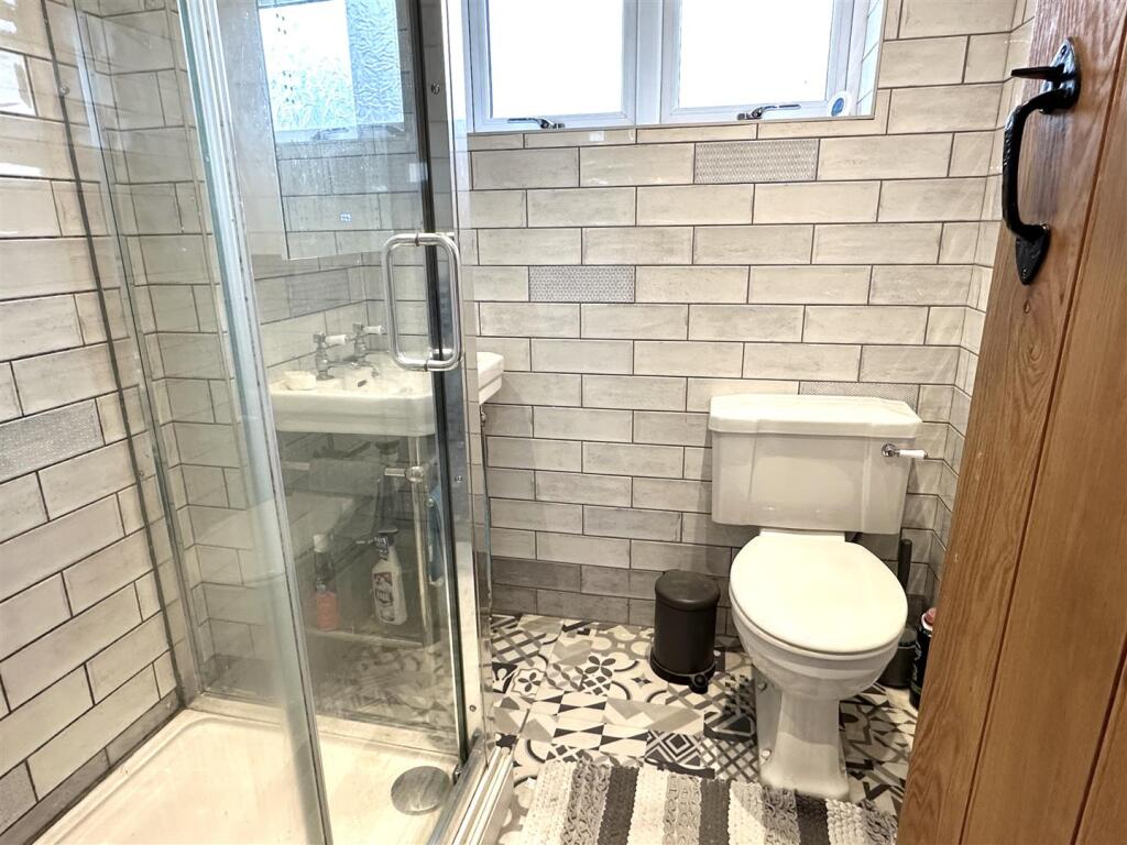 Additional image 20 of Weatheroak Road, Alcester