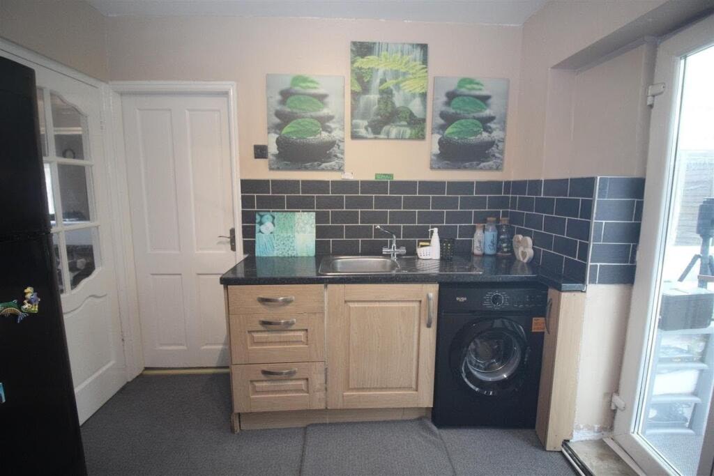 Additional image 4 of Glebe Farm Road, Birmingham