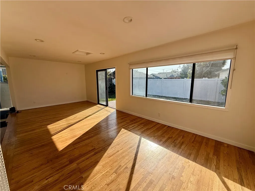 Additional image 9 of 14621 Fonthill Avenue, Hawthorne, CA 90250