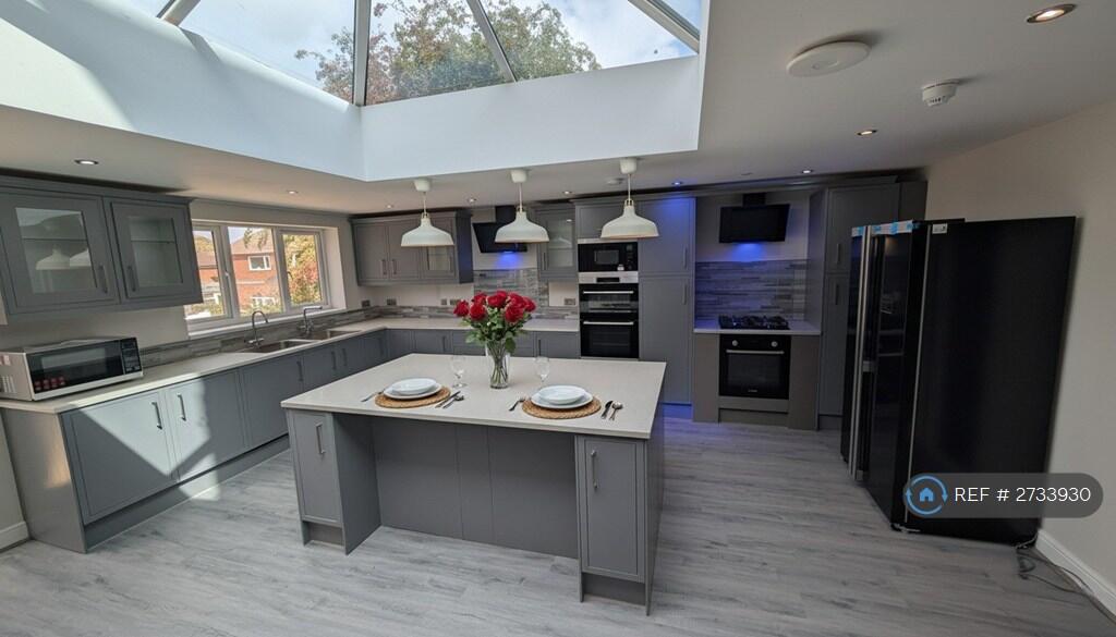 Additional image 3 of Old Lode Lane, Solihull, B92