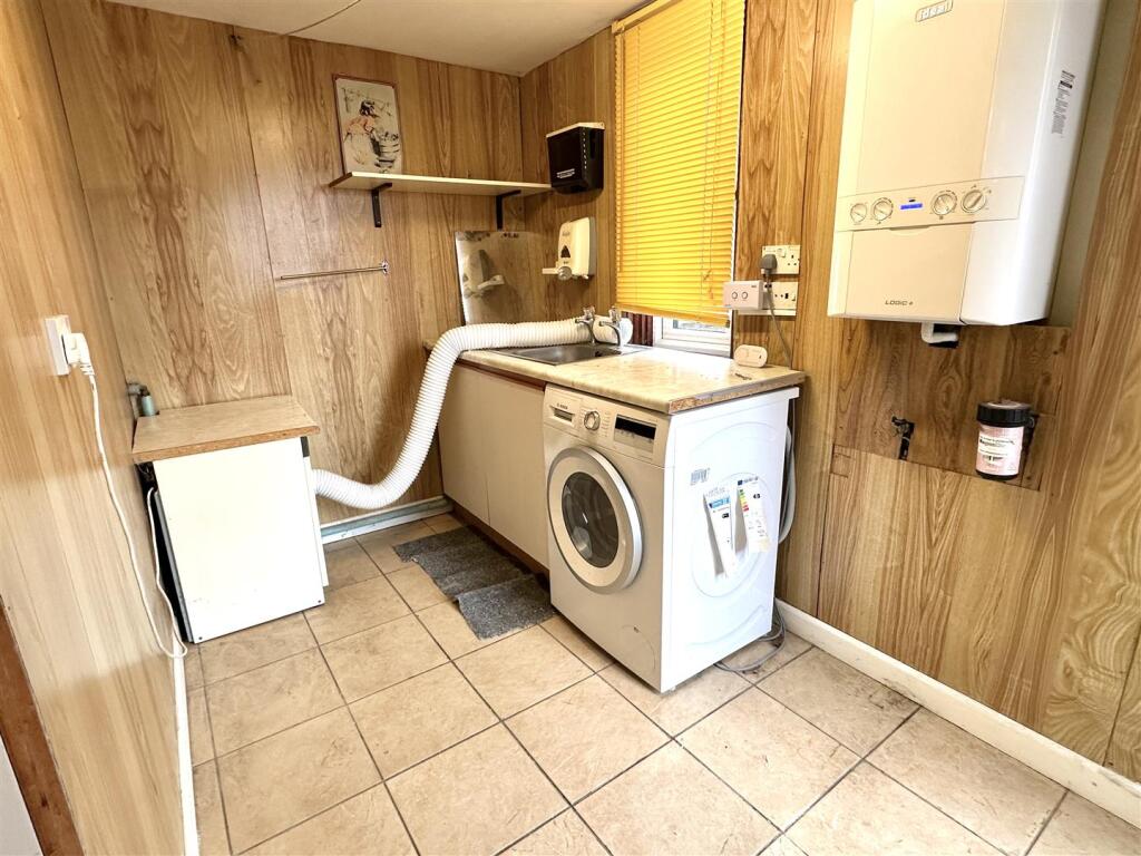 Additional image 22 of Toms Town Lane, Studley