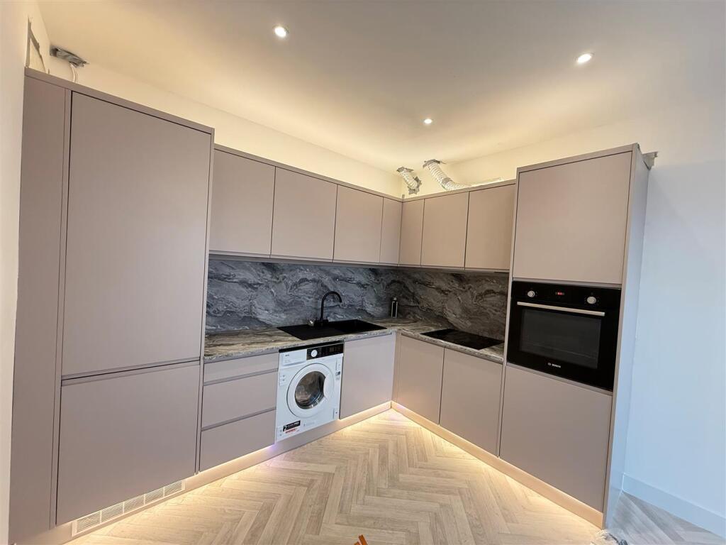 Additional image 15 of Two Bedroom- Black Lake, West Bromwich