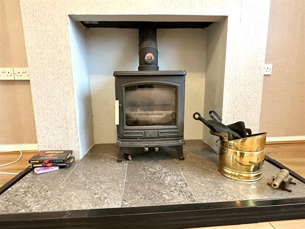 Additional image 5 of Toms Town Lane, Studley