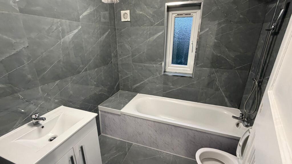 Additional image 8 of Swan Crescent, Oldbury