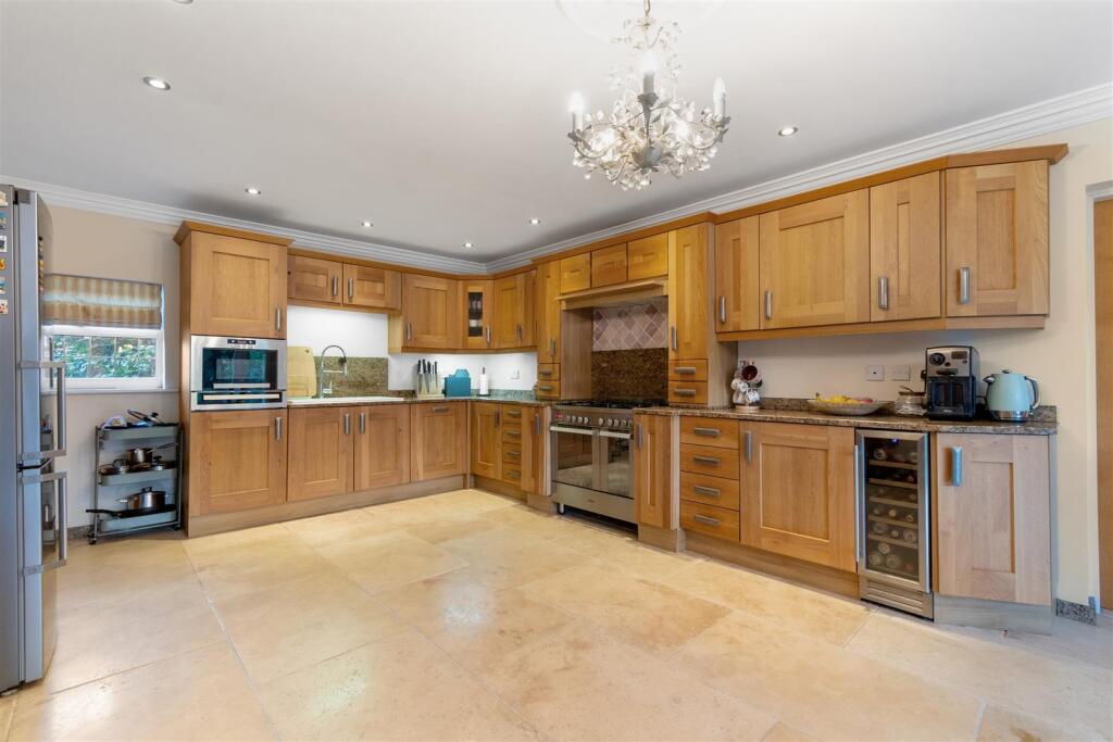 Additional image 40 of Newick Avenue, Little Aston