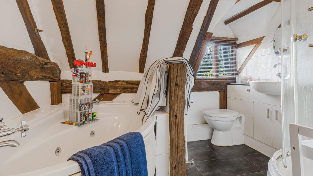 Additional image 21 of Wiggins Hill Road, Wishaw