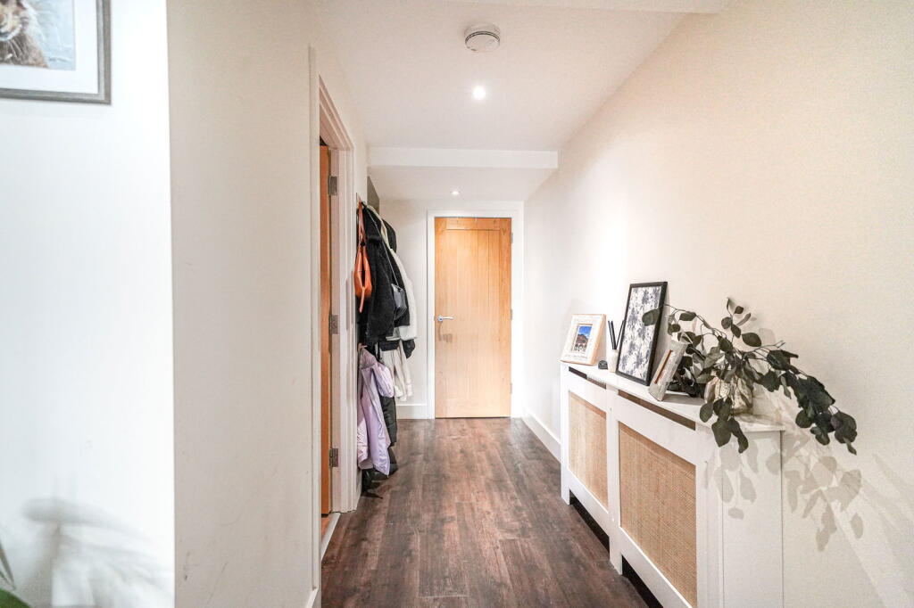 Additional image 11 of 6 Park Mews, Solihull, B91 2GH