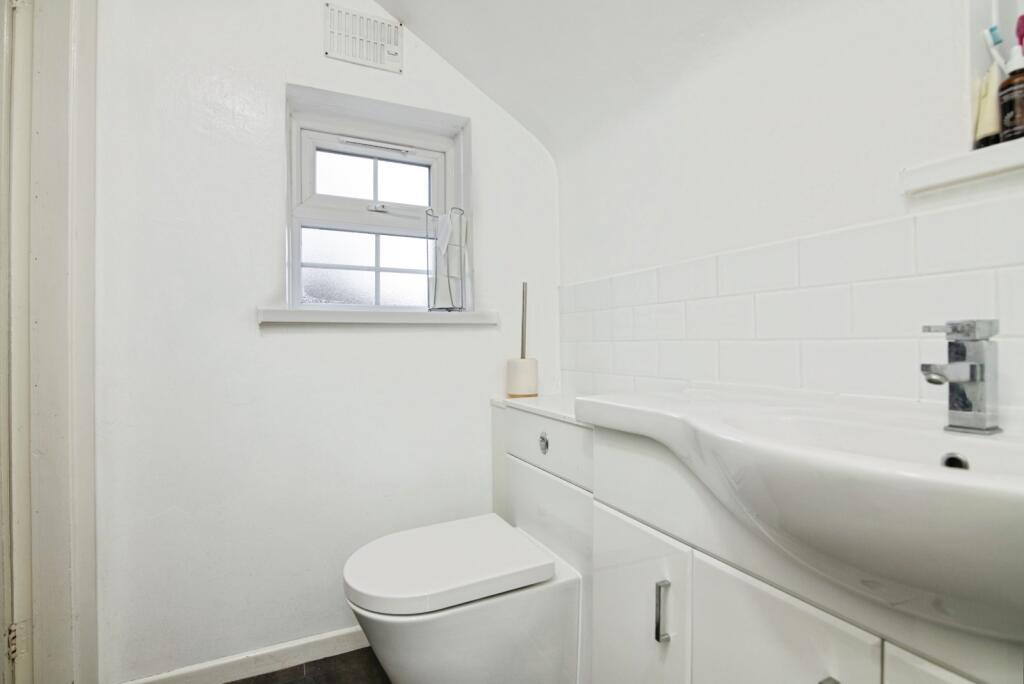 Additional image 18 of Hawthorn Croft, Oldbury, West Midlands, B68