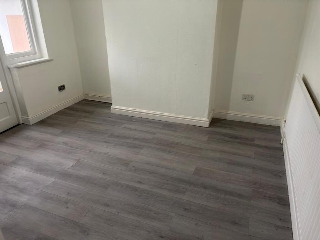 Additional image 7 of Throne Crescent, Rowley Regis