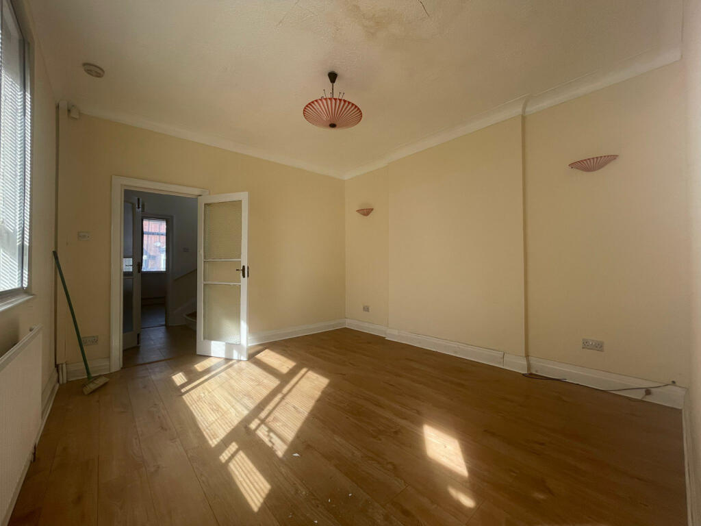 Additional image 18 of Birchfield Lane, Oldbury, B69