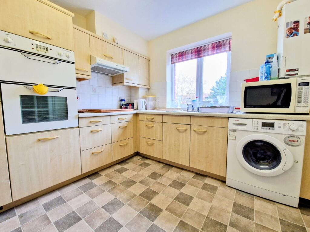 Additional image 3 of Deerhurst Court, Solihull, West Midlands, B91