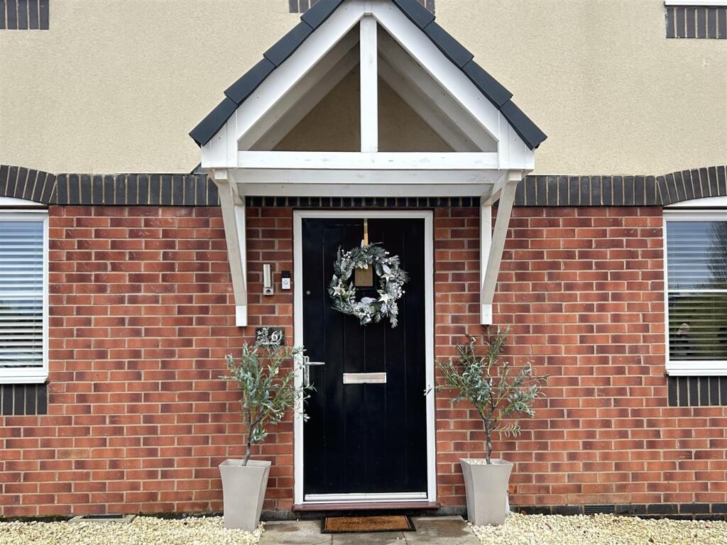 Additional image 28 of Poppy Avenue, Oldbury