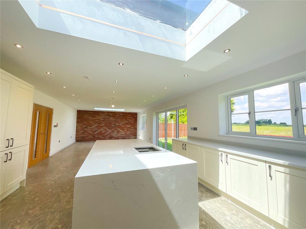 Additional image 5 of The Green, Bonehill, Tamworth, Staffordshire, B78