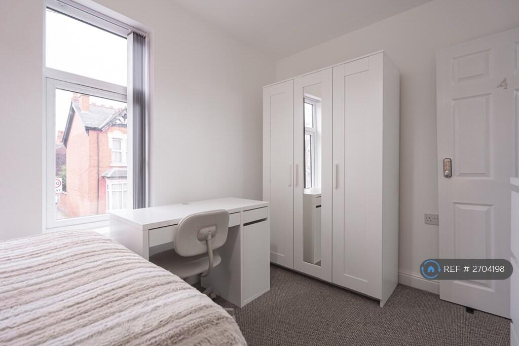 Additional image 35 of Bearwood Road, Smethwick, B66