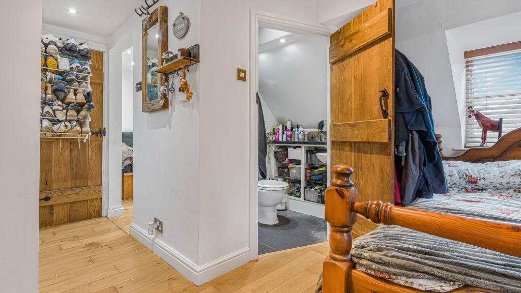 Additional image 18 of Wiggins Hill Road, Wishaw