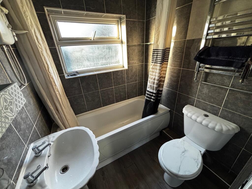 Additional image 8 of Dovey Road