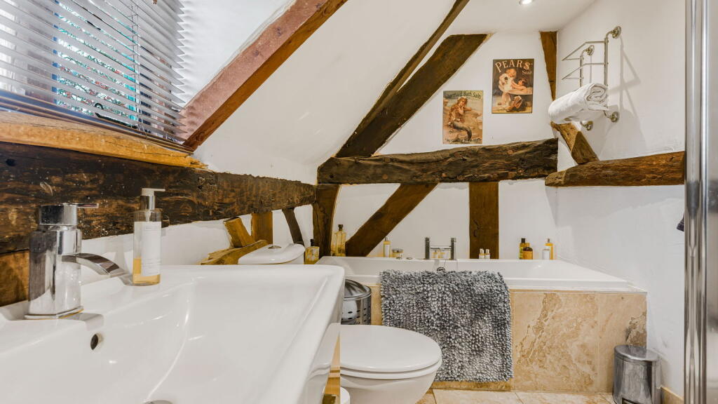 Additional image 14 of Wiggins Hill Road, Wishaw