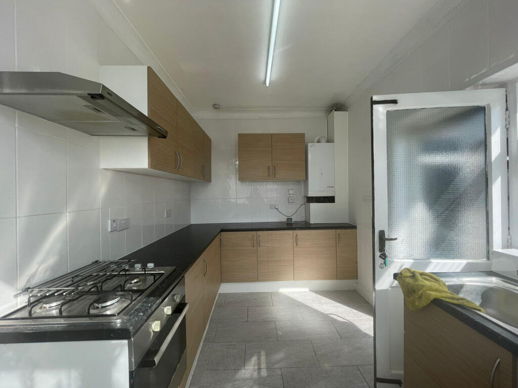 Additional image 27 of Birchfield Lane, Oldbury, B69