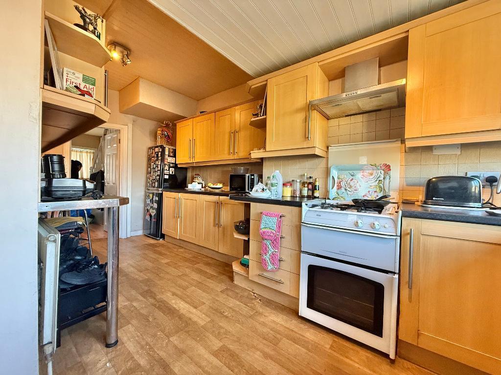 Additional image 5 of Springfield Crescent, West Bromwich, West Midlands, B70 6LN