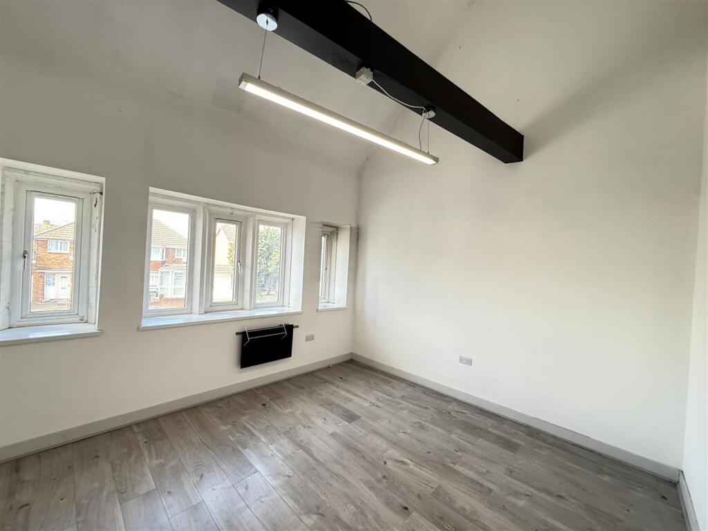 Additional image 9 of THREE Bedroom- Black Lake, West Bromwich