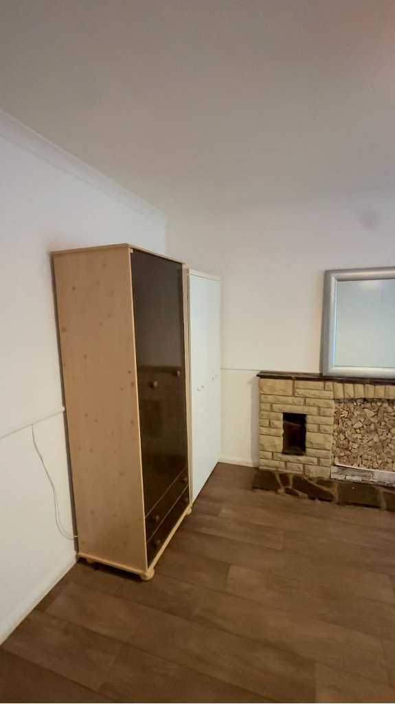 Additional image 4 of Cophams Close, Solihull, West Midlands, B92